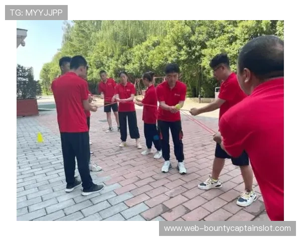 广厦队战术执行力彰显团队智慧挡拆配合默契防守轮转体系成熟
