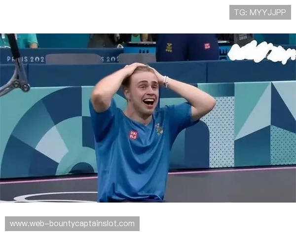 莫雷高德对阵受伤对手主动收敛杀招，展现体育精神